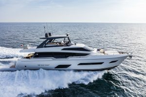 MY Ferretti 780