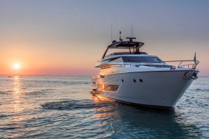 MY Ferretti 850
